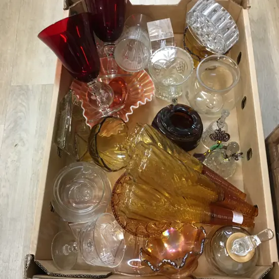 Selection of Vintage Glassware, Carnival Glass Etc